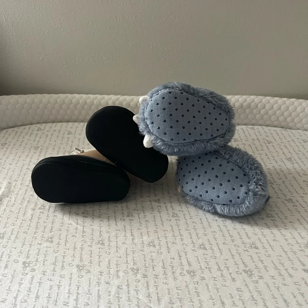 BWNOT Carter’s Baby Boy Shoes - Picture 2 of 2